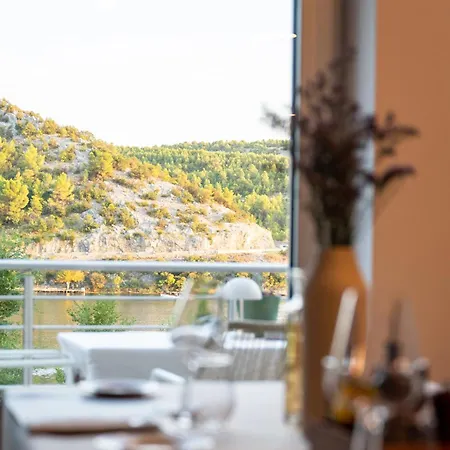 Scardona Park Luxury