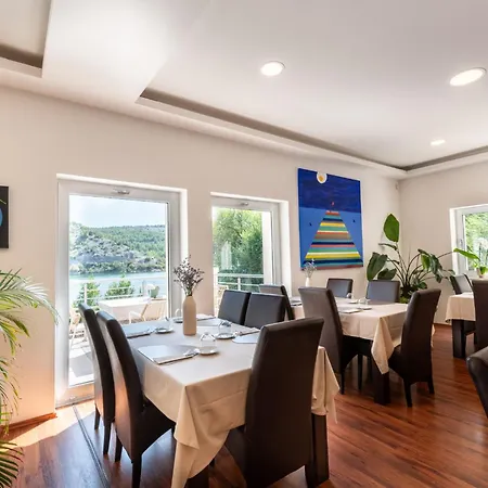 Scardona Park Luxury