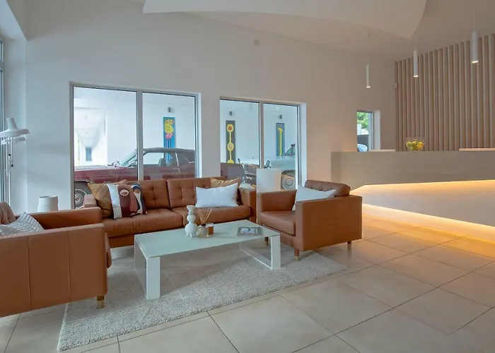 Scardona Park Luxury Πανσιόν 4*